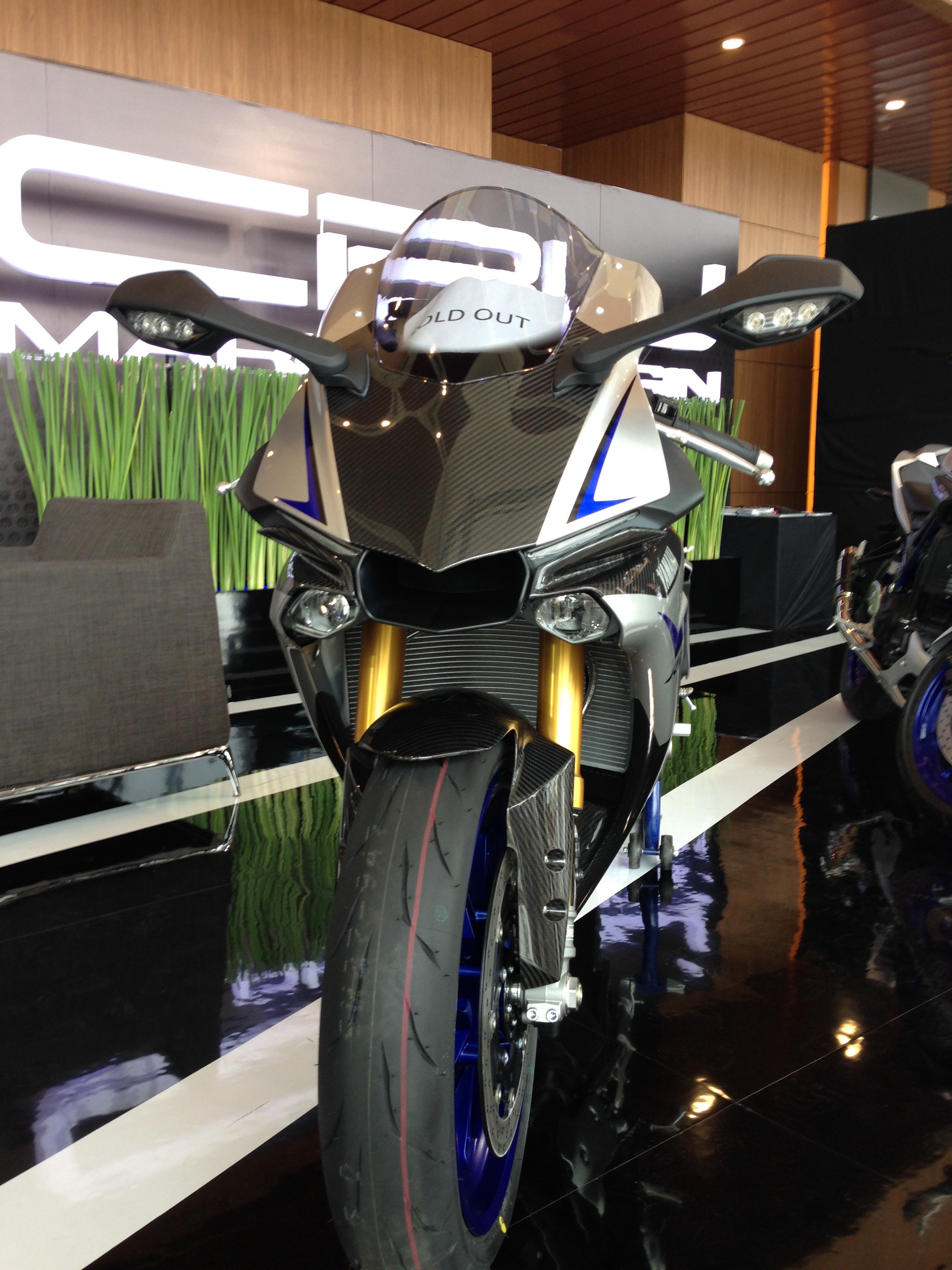 First Look All New Yamaha YZF R1 R1M GigiNetral